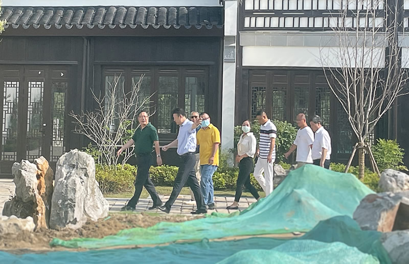 江苏省政府参事徐惠民调研苏宿工业园苏州街项目工作